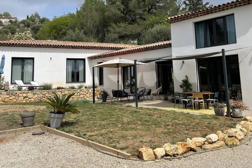 Photo of Outdoor in Le Rouret