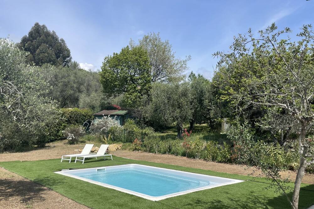 Photo of Outdoor in Le Rouret