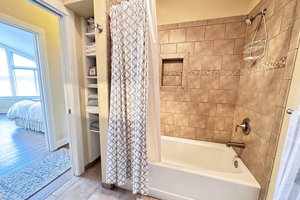 Photo of Bathroom in Langley