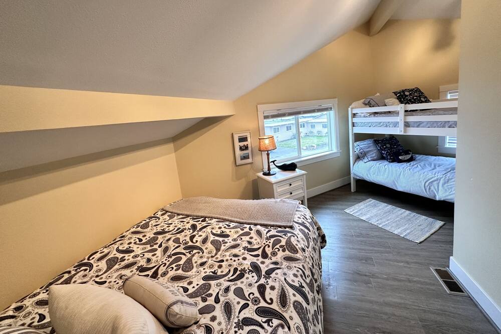 Photo of Bedroom in Langley