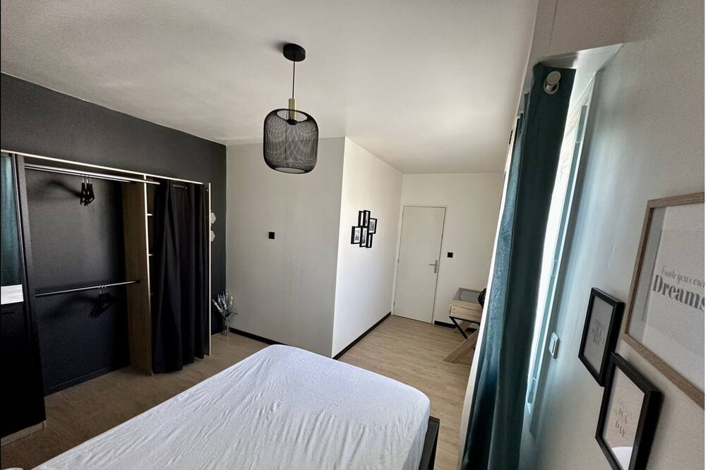 Photo of Bedroom in La Roche-sur-Yon