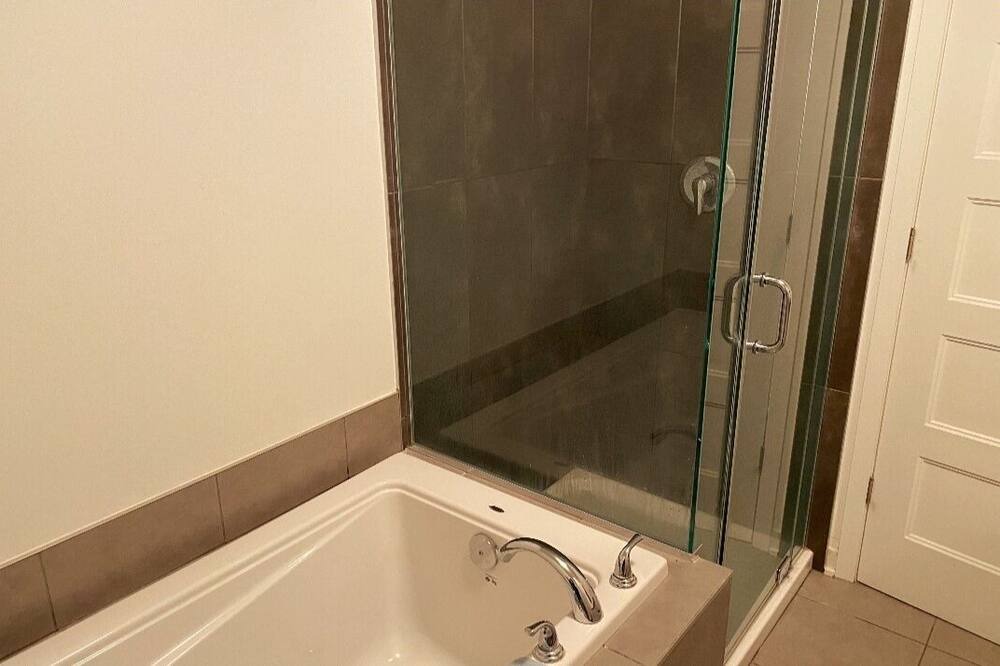 Photo of Bathroom in Chateauguay
