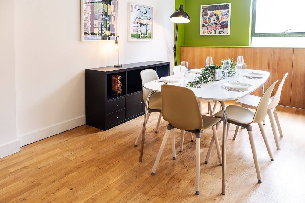 Photo of Livingroom in Saint Paul's