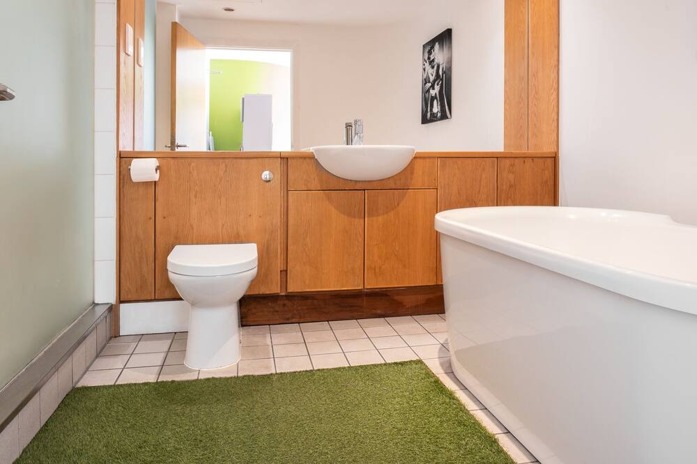 Photo of Bathroom in Saint Paul's