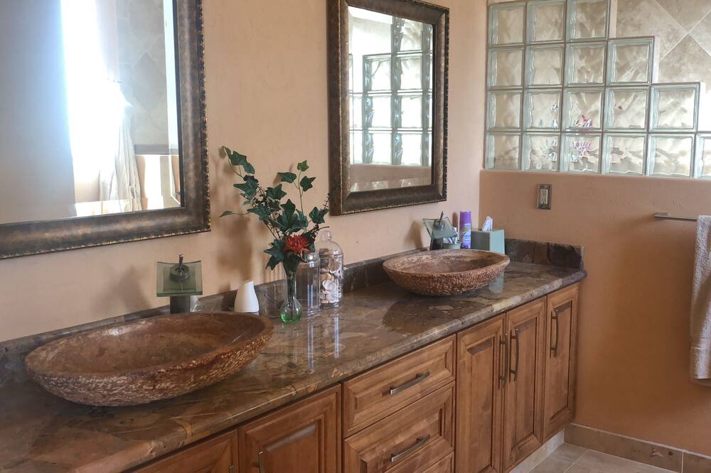 Photo of Bathroom in La Salina