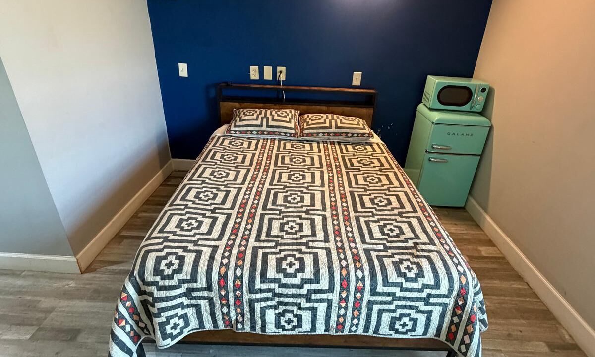 Photo of Bedroom in North Austin Civic Association