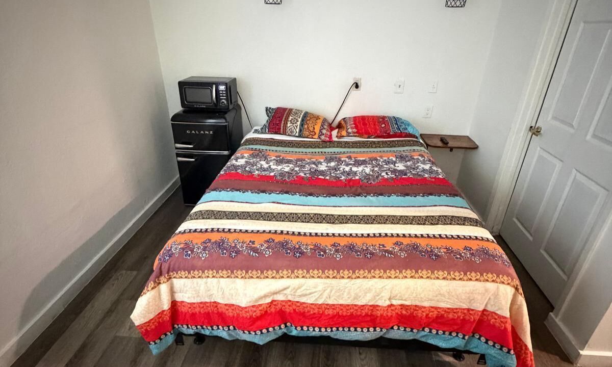 Photo of Bedroom in North Austin Civic Association