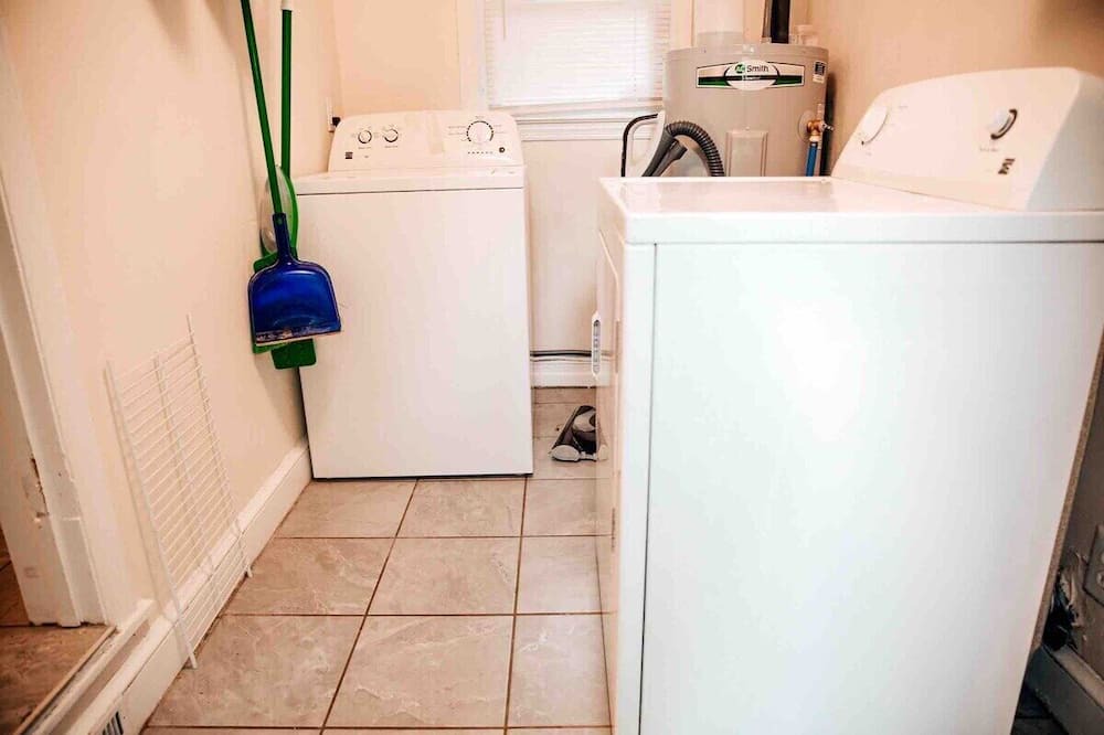Photo of Bedroom in Villa Heights