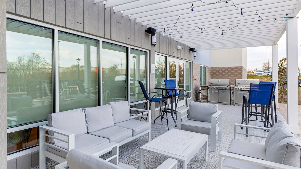 Photo of Outdoor in Colonial Heights