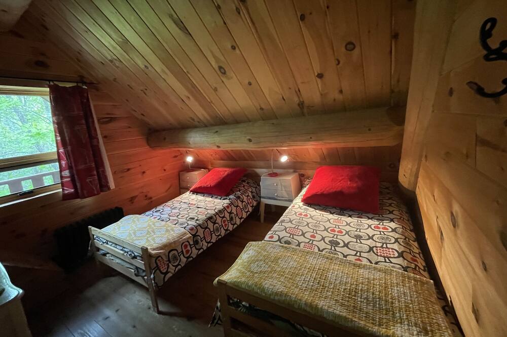 Photo of Bedroom in Mansonville