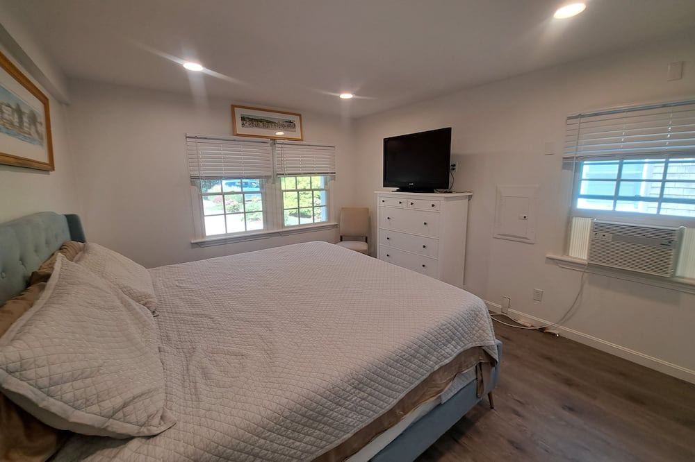 Photo of Bedroom in Katama