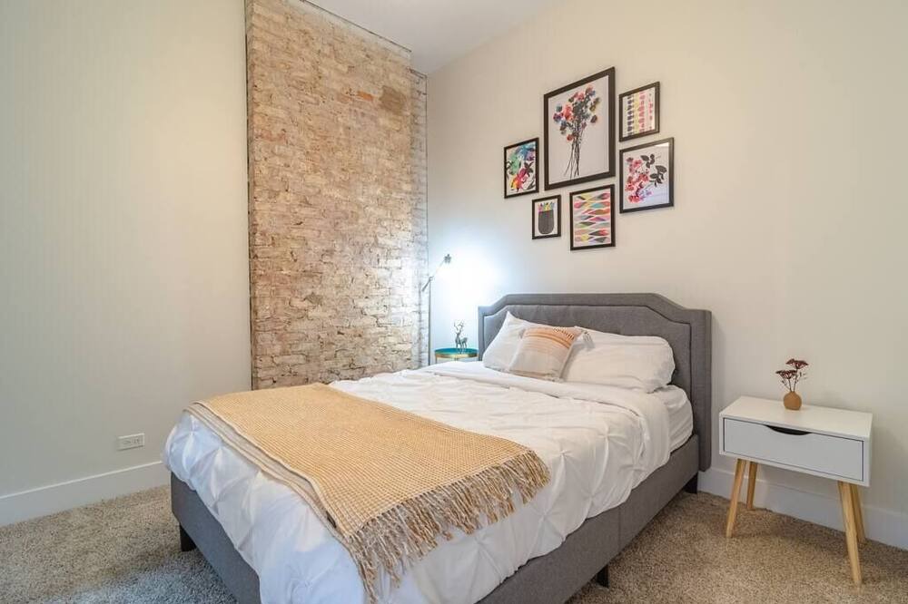 Photo of Bedroom in Near South Side