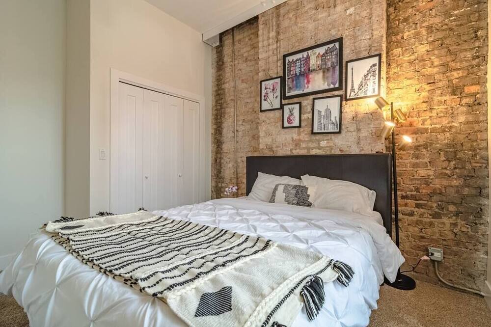 Photo of Bedroom in Near South Side