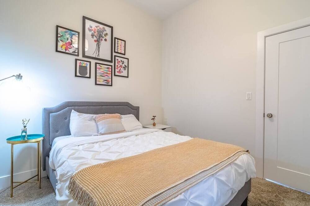Photo of Bedroom in Near South Side