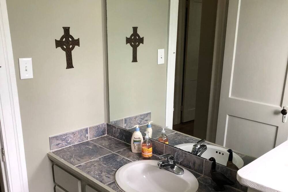 Photo of Bathroom in Greater Belhaven