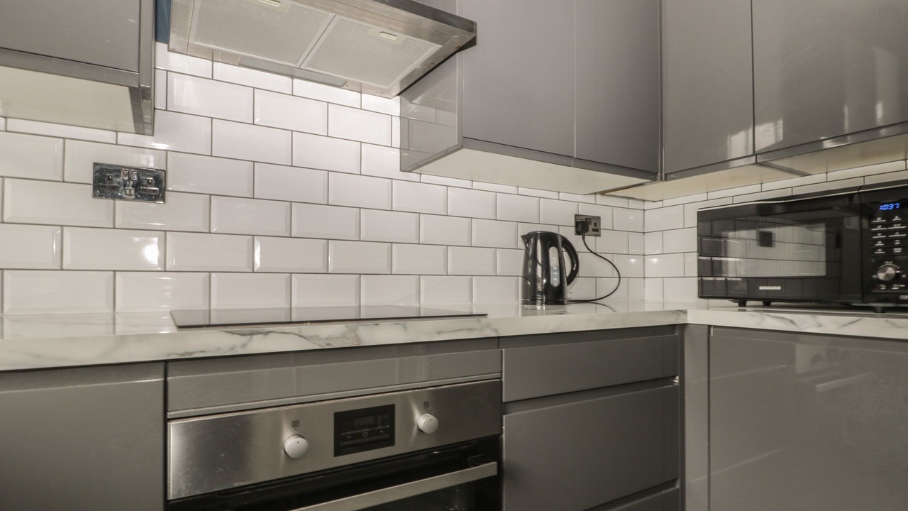 Photo of Others in Sandwich