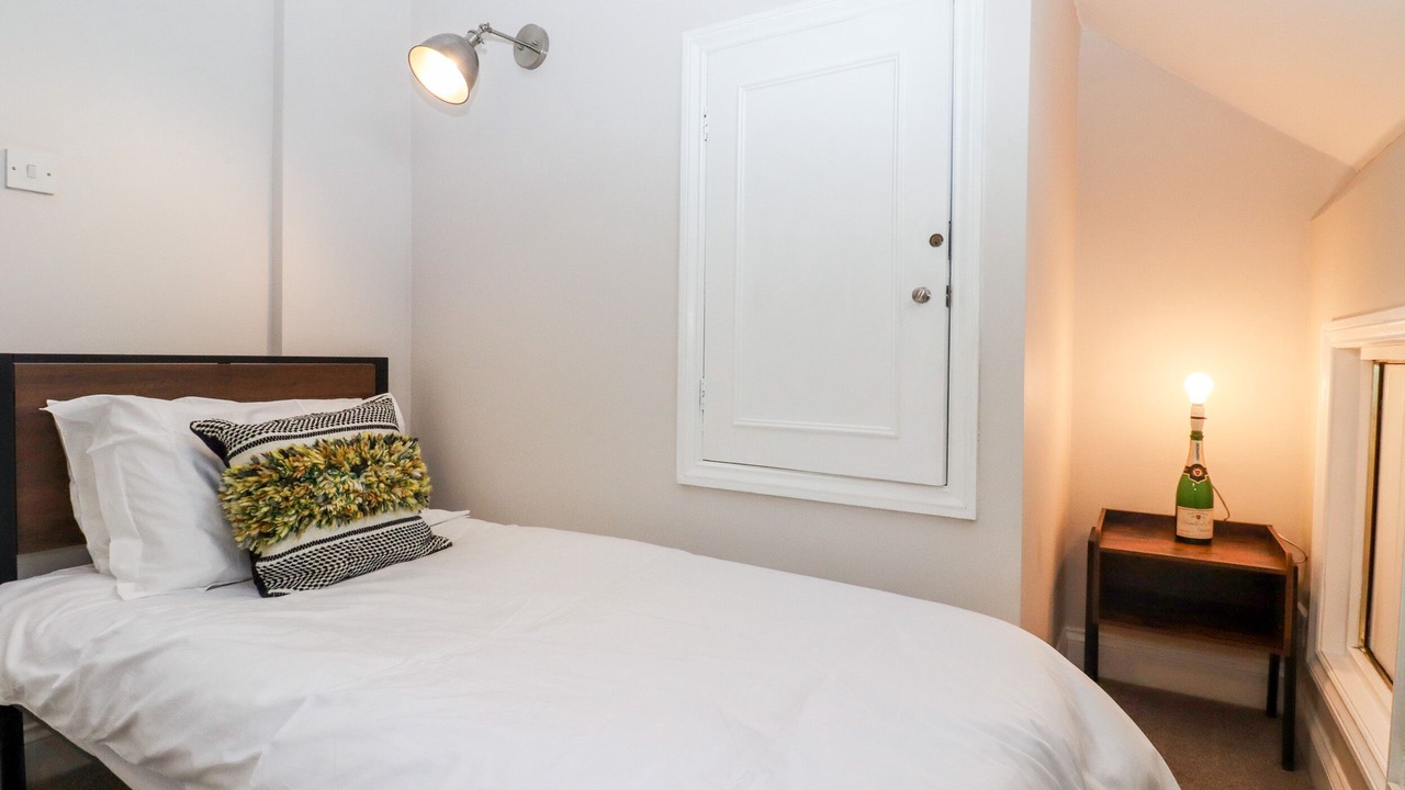 Photo of Others in Sandwich