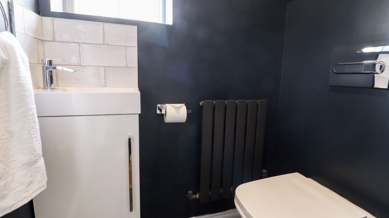 Photo of Others in Sandwich