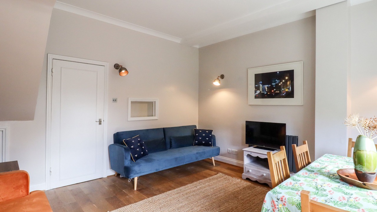 Photo of Others in Sandwich