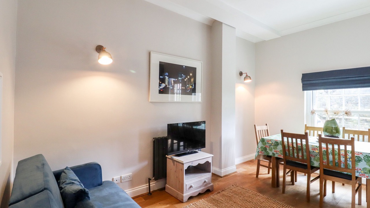 Photo of Others in Sandwich