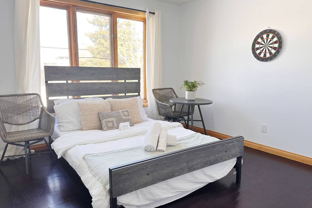 Photo of Bedroom in Gatineau