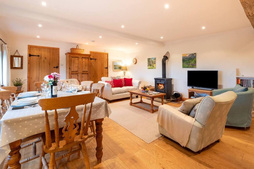 Photo of Livingroom in Wadhurst