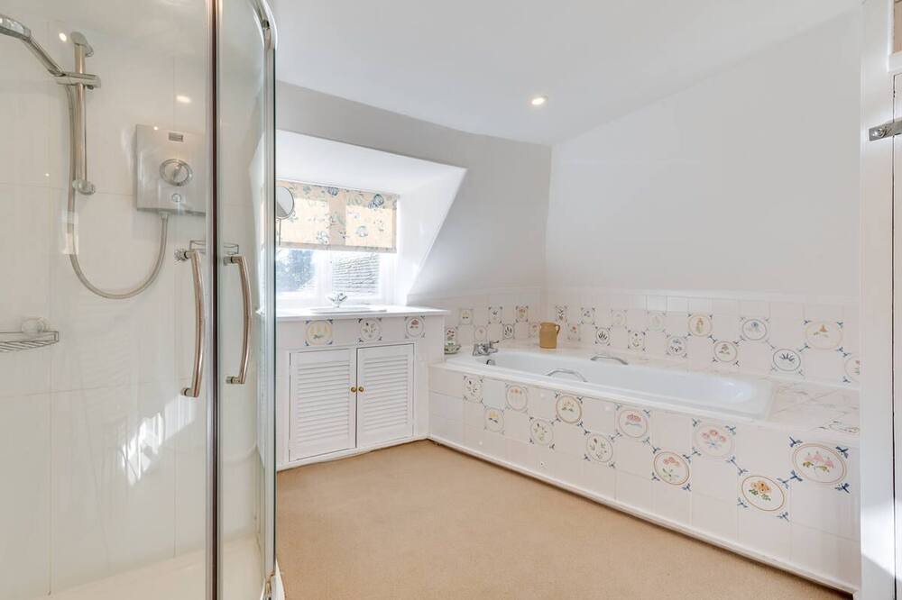 Photo of Bathroom in Barham