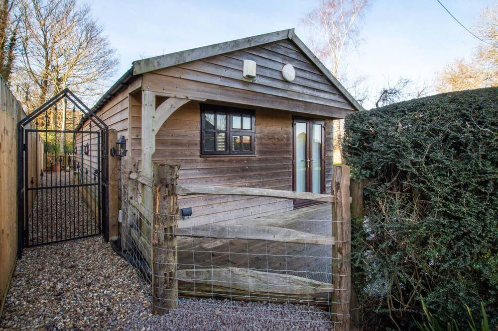 Photo of Outdoor in Leaveland