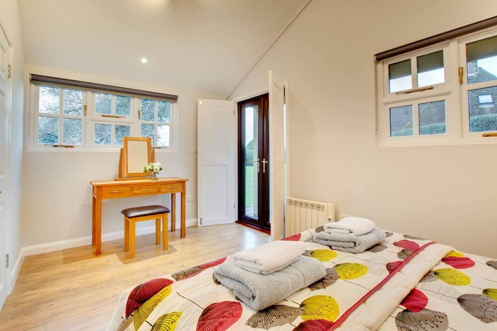 Photo of Bedroom in Leaveland