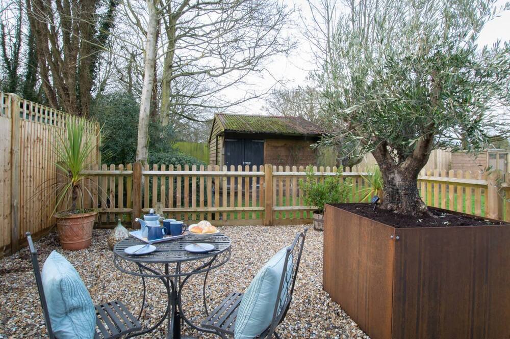 Photo of Outdoor in Leaveland