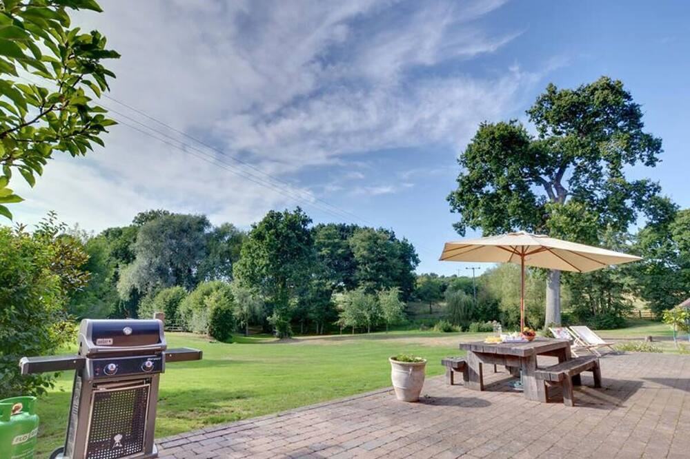 Photo of Outdoor in Abbess Roding