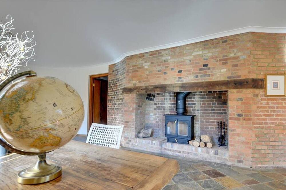 Photo of Others in Abbess Roding