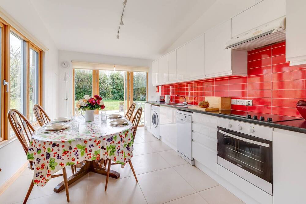 Photo of Kitchen in Etchinghill