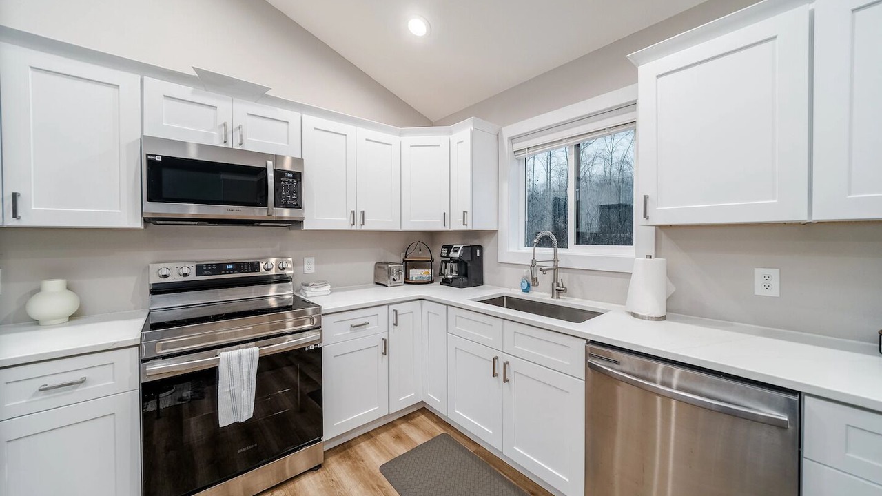 Photo of Kitchen in Lakeside Estates