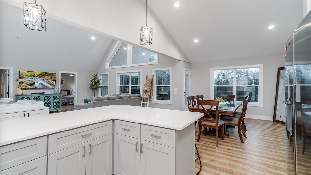 Photo of Kitchen in Lakeside Estates