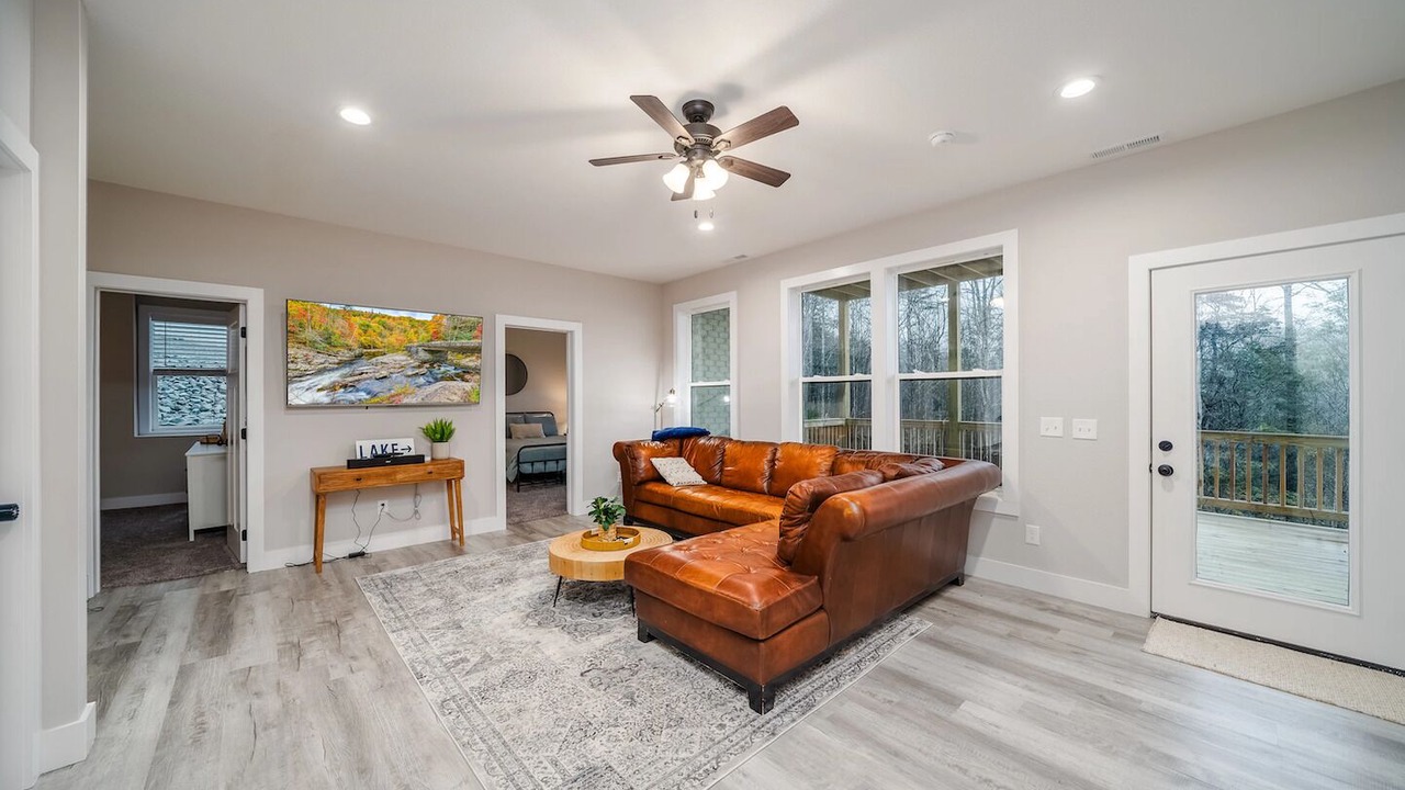 Photo of Others in Lakeside Estates