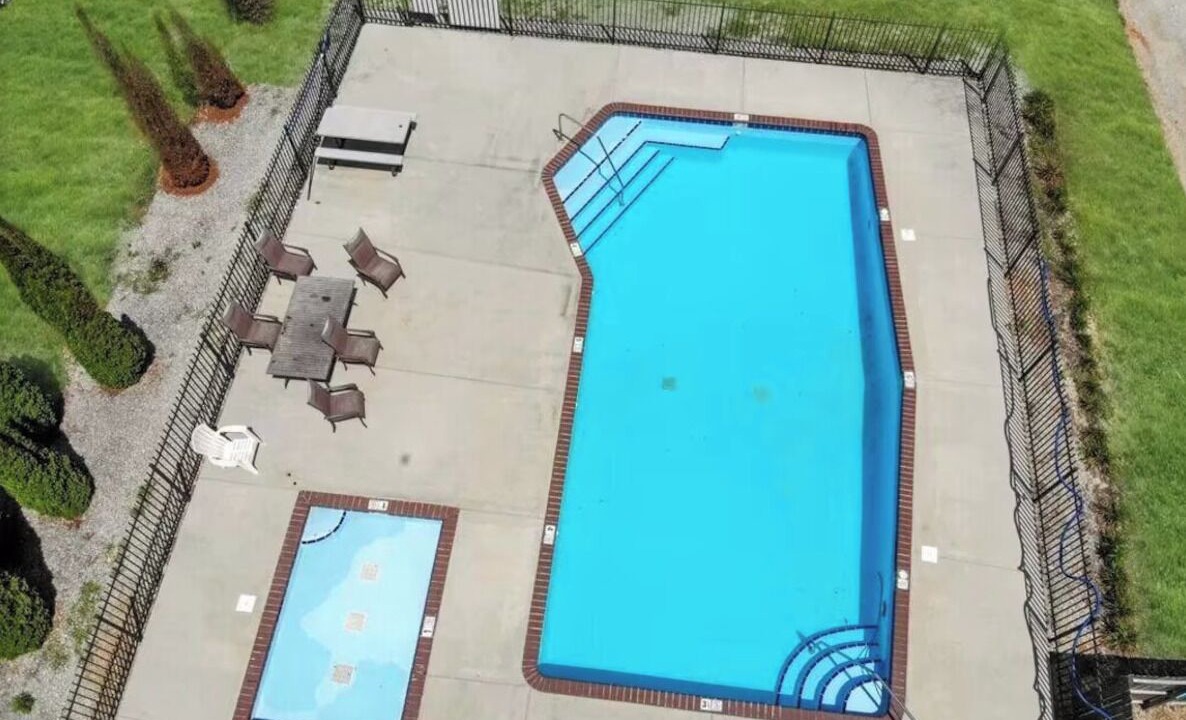 Photo of Outdoor in Lakeside Estates