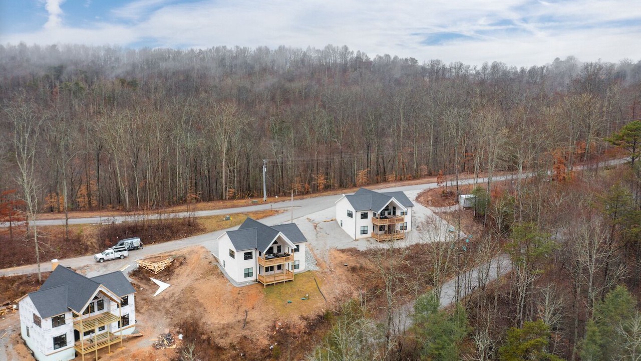 Photo of Outdoor in Lakeside Estates