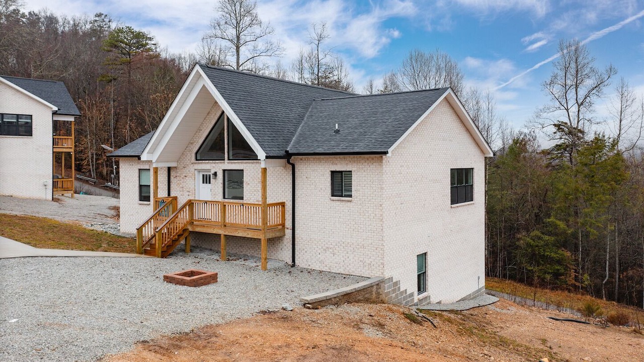 Photo of Outdoor in Lakeside Estates