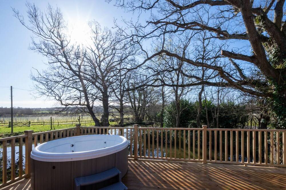 Photo of Outdoor in Ewhurst Green