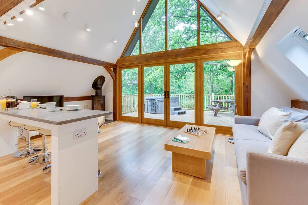 Photo of Livingroom in Ewhurst Green