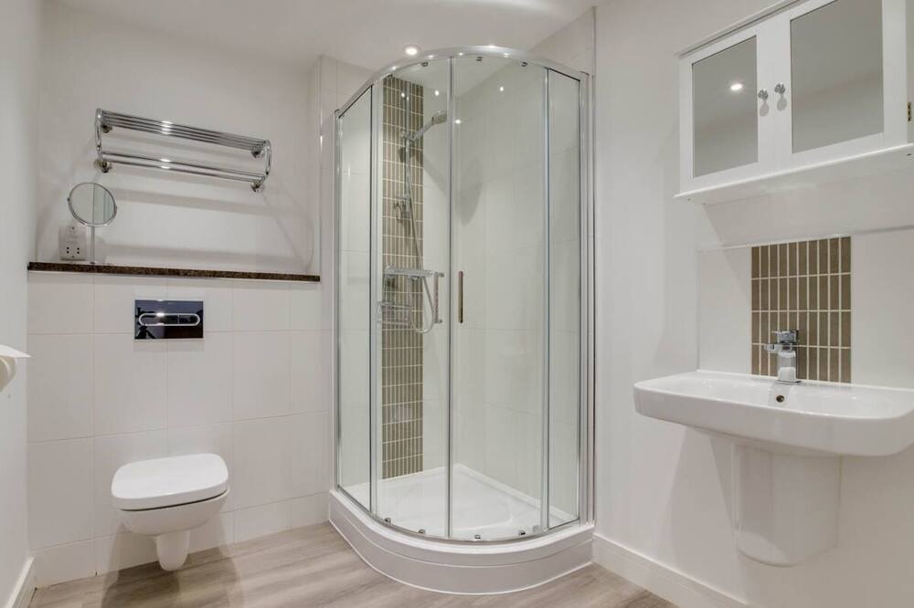 Photo of Bathroom in Hernhill