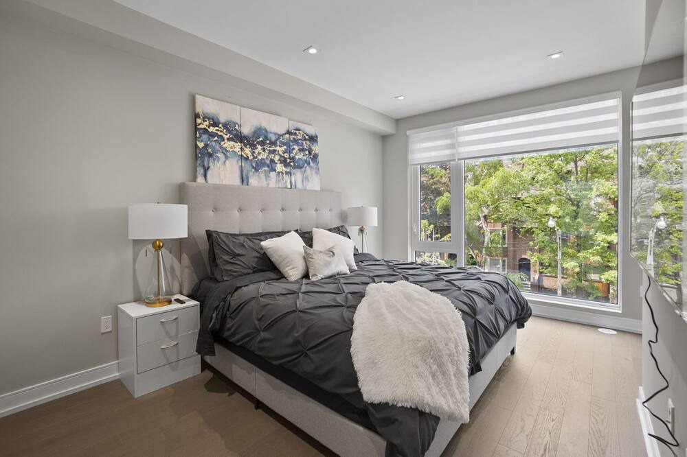 Photo of Bedroom in Church and Wellesley