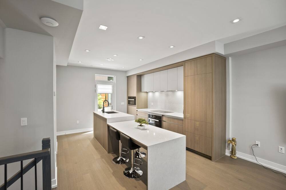 Photo of Kitchen in Church and Wellesley