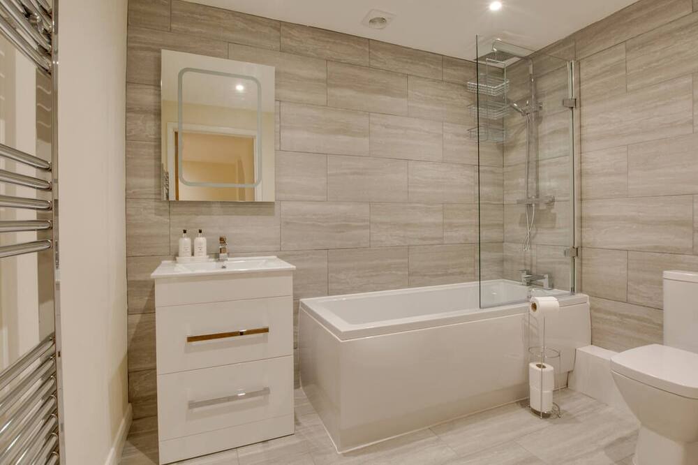 Photo of Bathroom in Abbess Roding