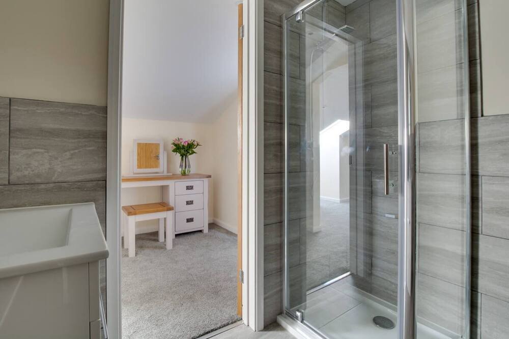 Photo of Bathroom in Abbess Roding