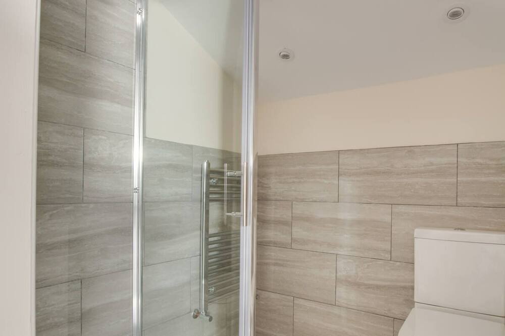 Photo of Bathroom in Abbess Roding