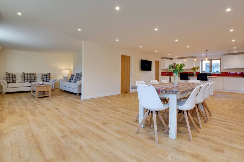 Photo of Others in Abbess Roding