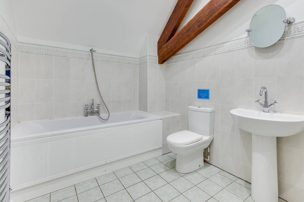 Photo of Bathroom in Hartfield