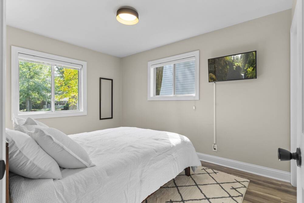 Photo of Bedroom in Twain